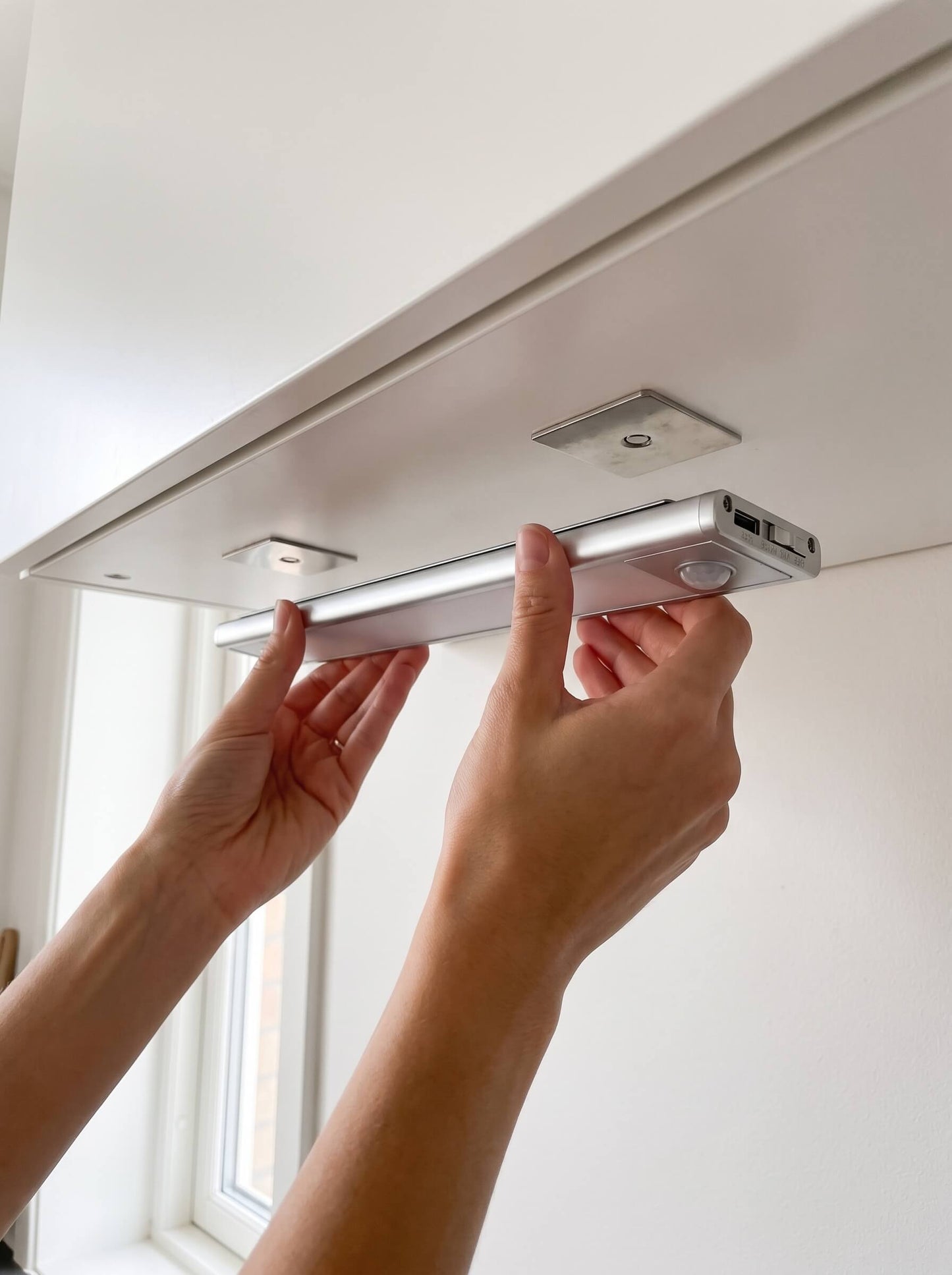 HyggeLight™ – Trådløs & Magnetisk LED-Lysbar
